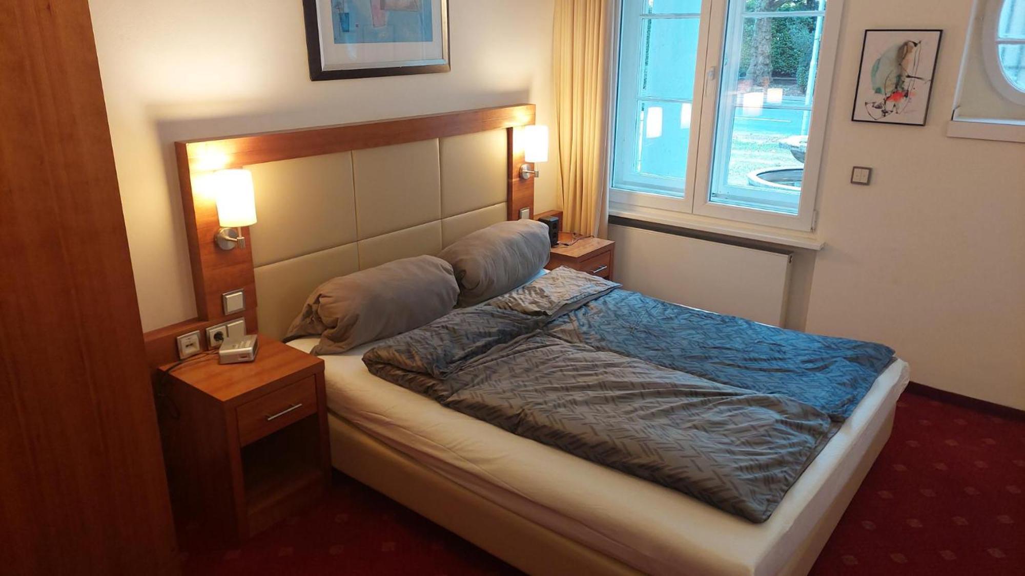 Die Villa, Zimmer 17, Dz เลเวอร์คูเซน ภายนอก รูปภาพ