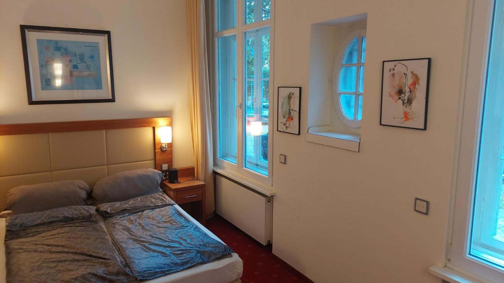 Die Villa, Zimmer 17, Dz เลเวอร์คูเซน ภายนอก รูปภาพ